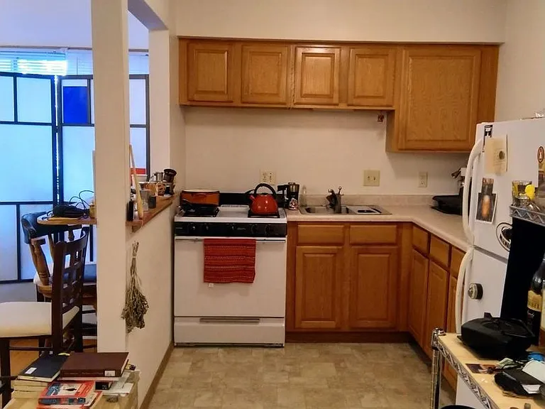 1657 N Astor St — Photo 1