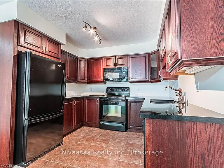 110 Activa Ave #D21 — Photo 10