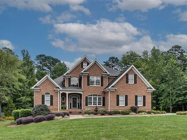 1949 Horse Carriage Ln, Asheboro, NC 27205