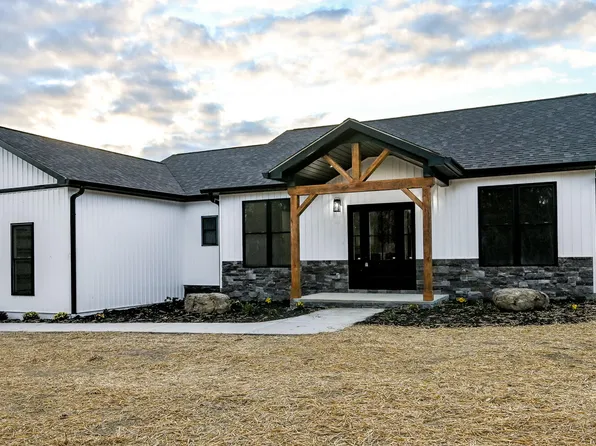 465 Horns Creek Rd, Old Fort, TN 37362