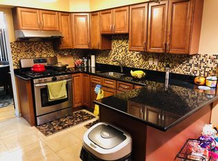 161 Nathan Dr, North Brunswick, NJ 08902