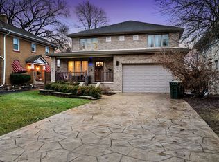 181 Herrick Rd, Riverside, IL 60546