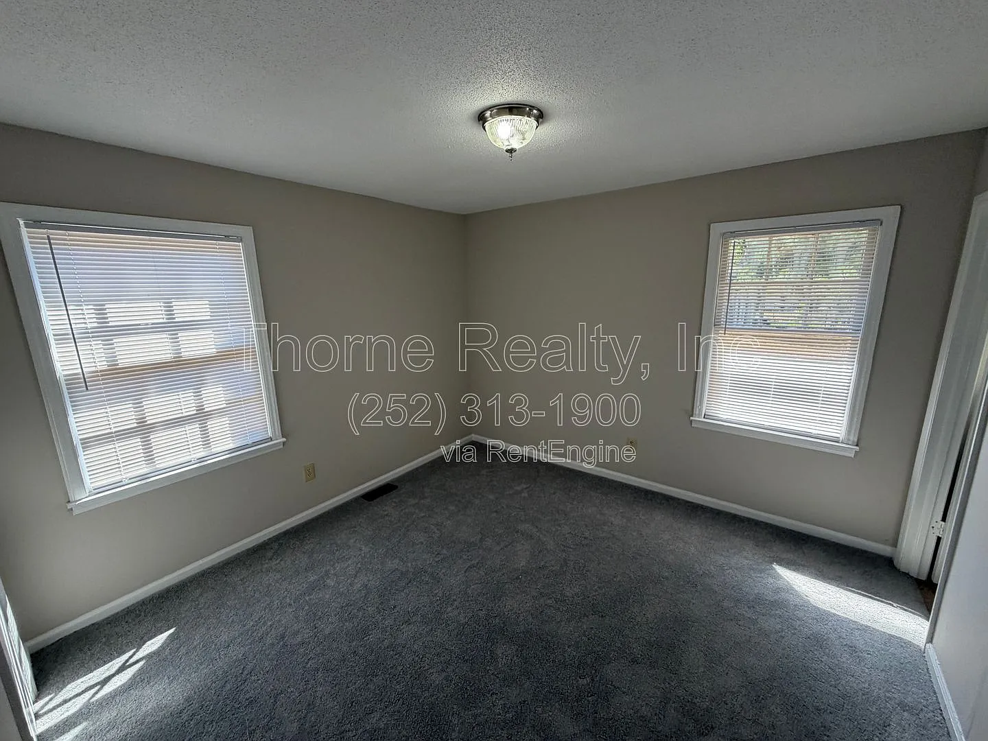 3 bed, 1.5 bath, 1068 sqft, $1,150 — Photo 2