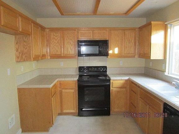 3rd image of 2532 Novi Dr