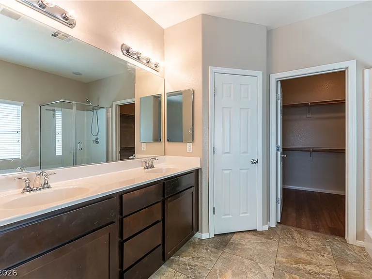 205 Dela Cruz Ave — Photo 15