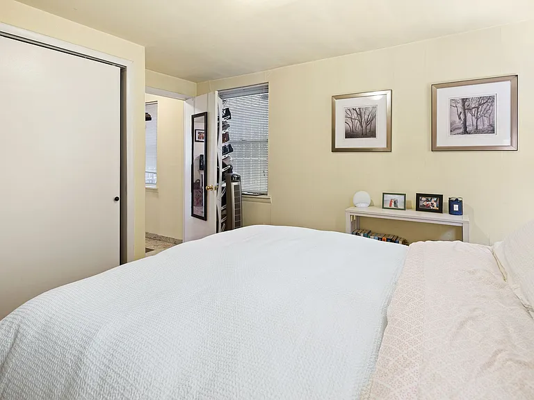 317 S 16th St #1 — Photo 17