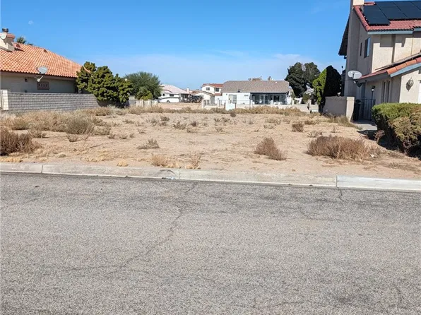 14468 Hurricane Ln #168, Helendale, CA 92342