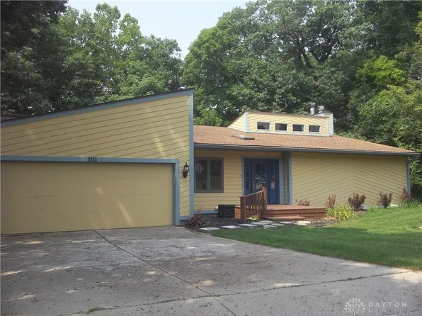 1115 Birchton Pl, Vandalia, OH 45377