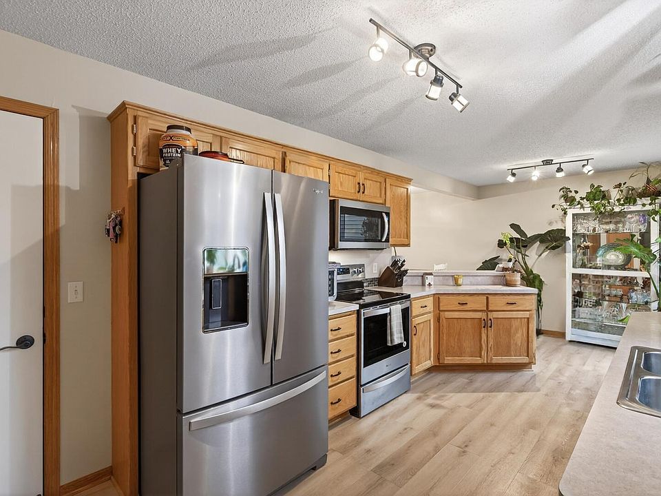 1st image of 15284 Fluorine St NW