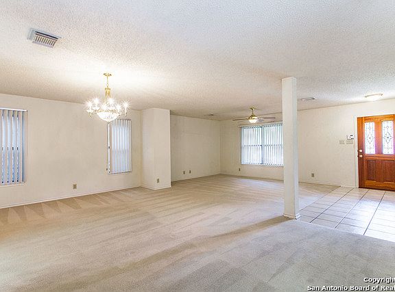 4th image of 7002 Valmont Dr
