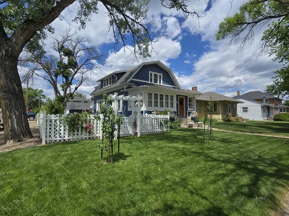 21 S Stacy Ave, Miles City, MT 59301