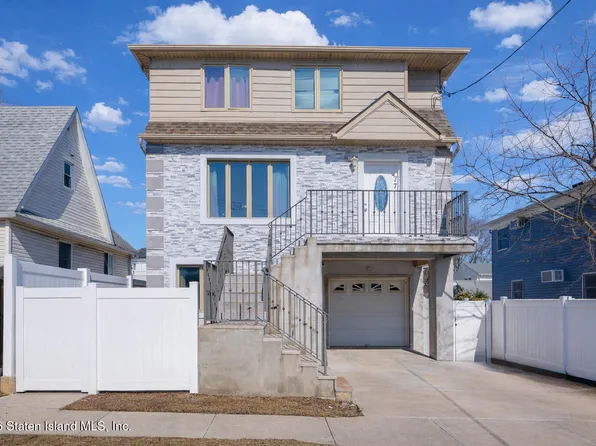 77 Delaware Ave, Staten Island, NY 10304