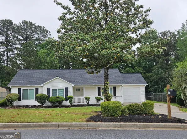 6335 Amberly Rd, Rex, GA 30273