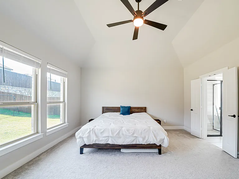 727 Stearman Ln — Photo 16