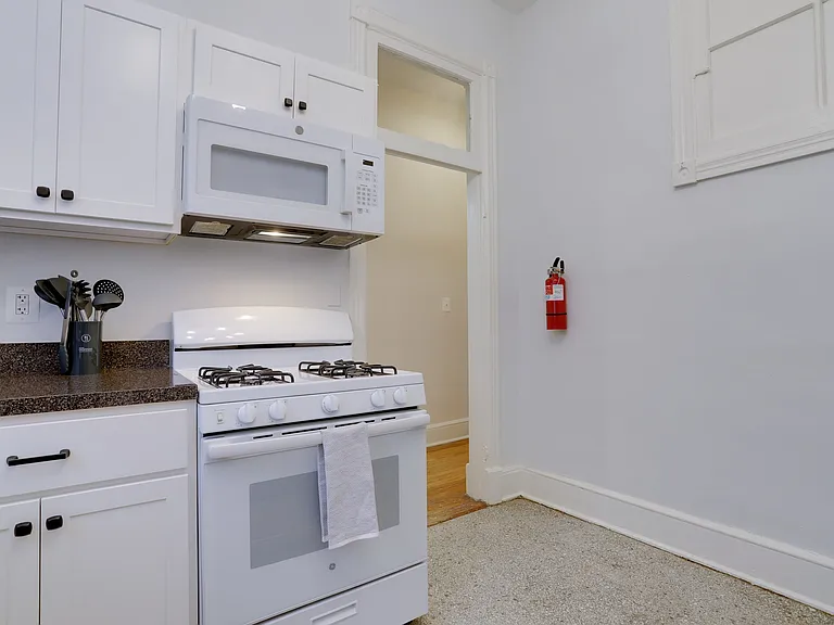 1819 Q St NW #1 — Photo 10