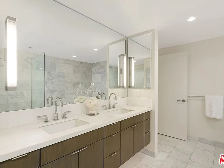 1705 Ocean Ave #107 — Photo 21