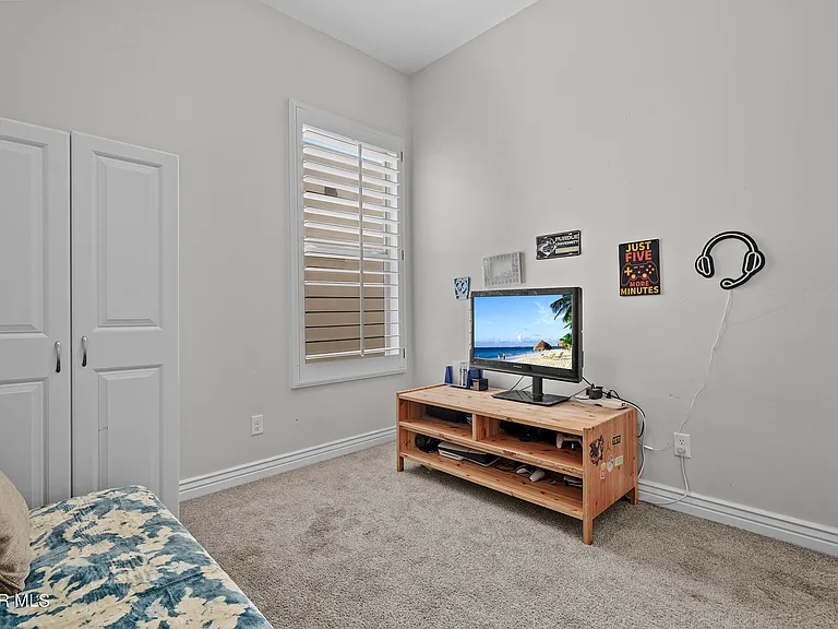 13401 Carterton Ave — Photo 16