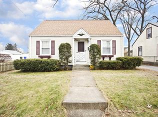 37 Drexel St, Springfield, MA 01104