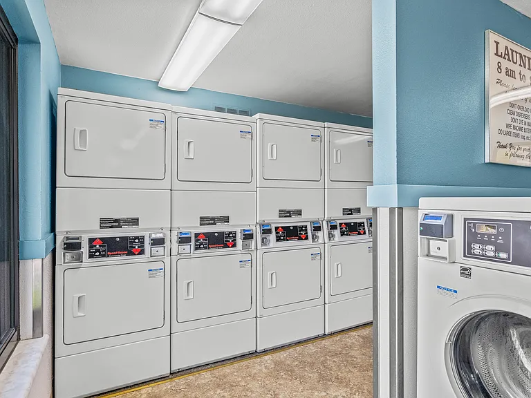 Tidy Laundry Facility at Rose Park Plaza