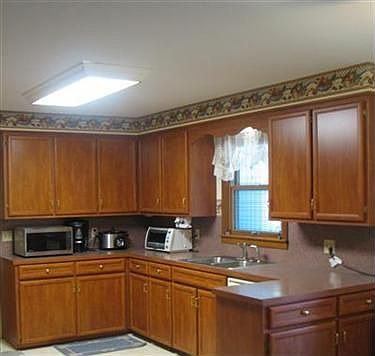 5th image of 375 Sunrise Dr