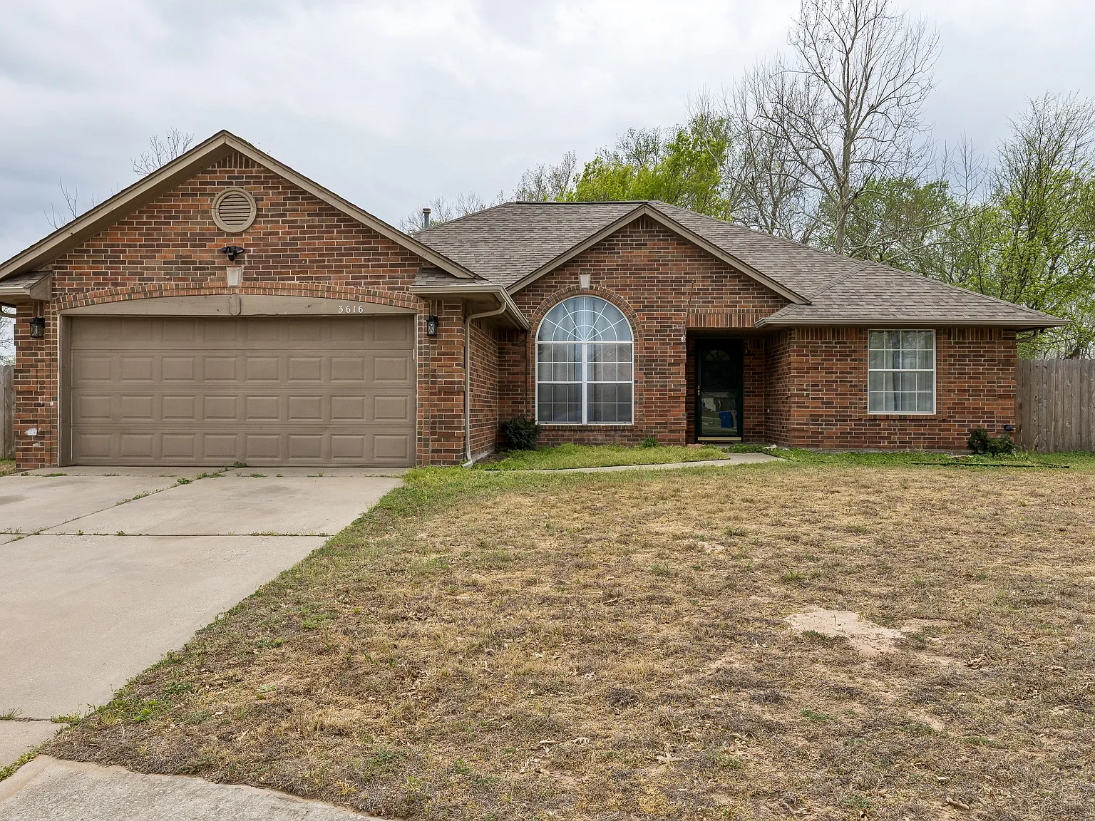 3 bed, 1759 sqft, $2,950 — Photo 1