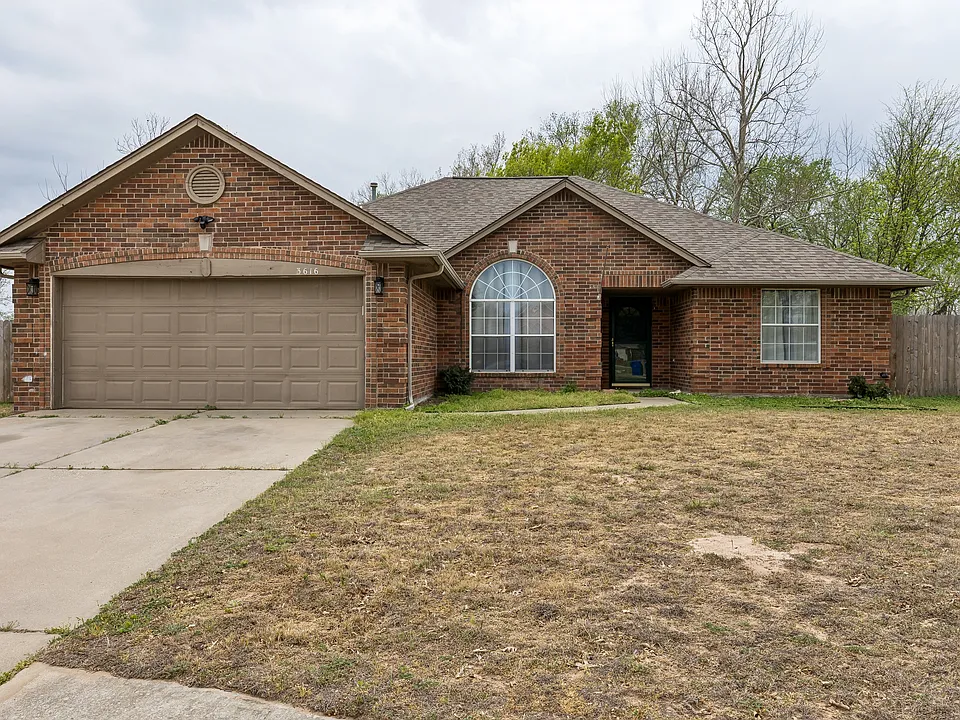 3616 Maggie Cir
