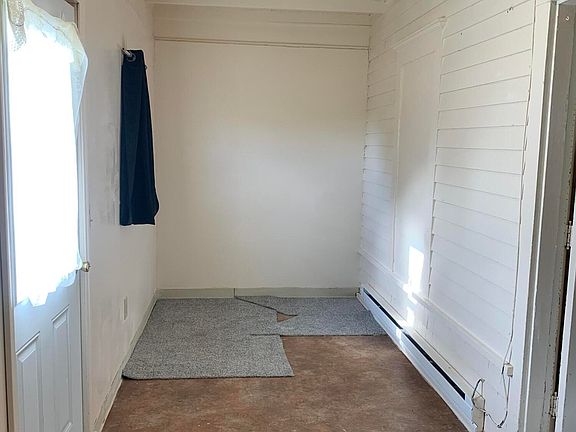4th image of 249 3rd Ave NE