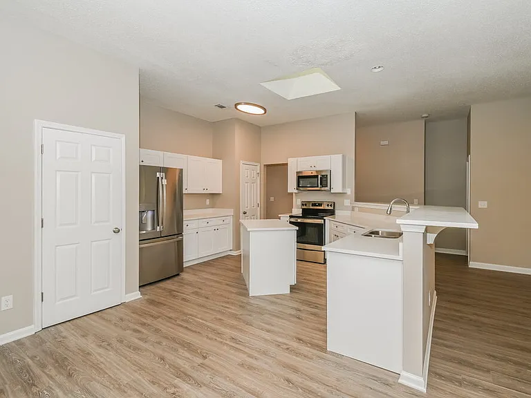 10324 Deep Creek Cv — Photo 6