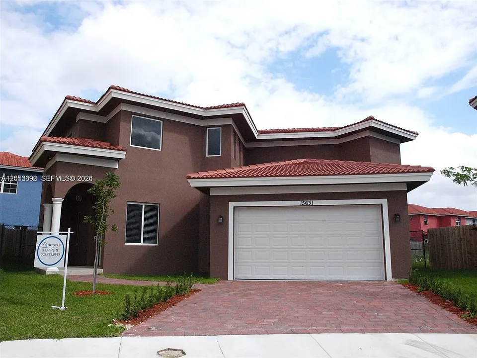 15631 SW 11th Ter