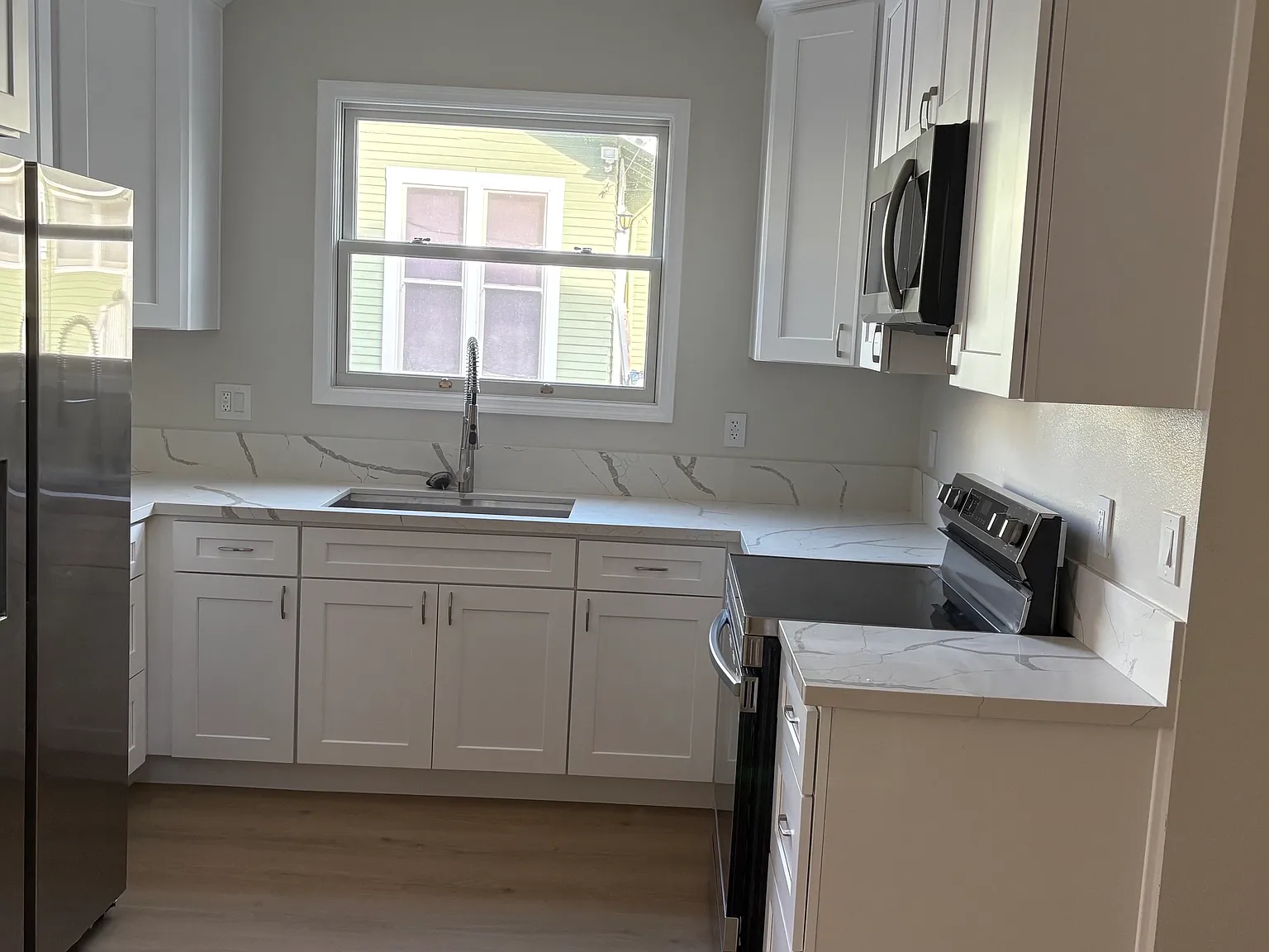 1 bed, 900 sqft, $2,150 — Photo 1