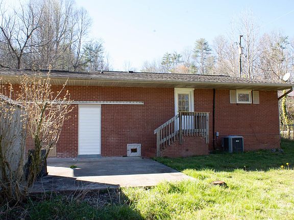 3rd image of 535 Nicholson Creek Rd #1
