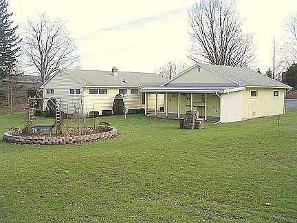 2nd image of 698 Coddington Rd
