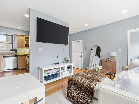 3rd image of 16 Foster St APT 7