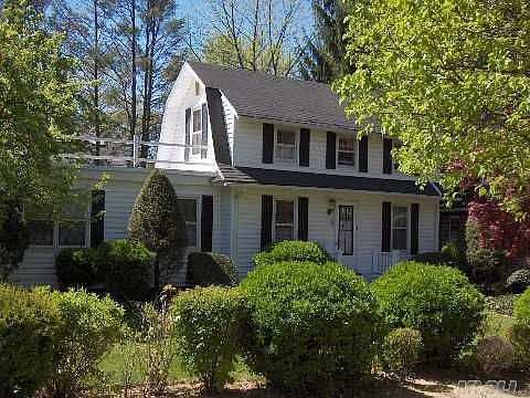2nd image of 182 Nassau Ave