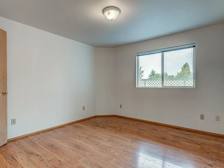 730 SE 8th Ave #D101 — Photo 13