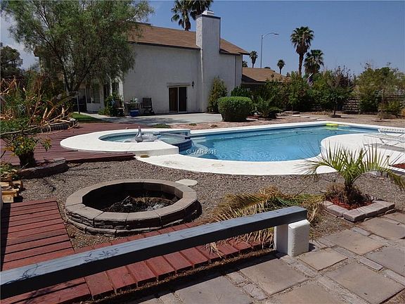 2nd image of 1721 Palo Alto Cir #0