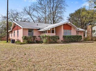 1316 E 9th St, Bonham, TX 75418