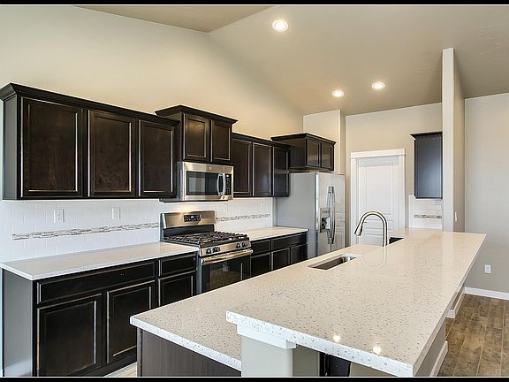 Upgraded Chef's Kitchen - SS Appliances