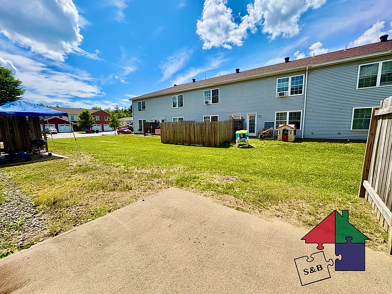 55 Southerberry Dr #105 — Photo 12
