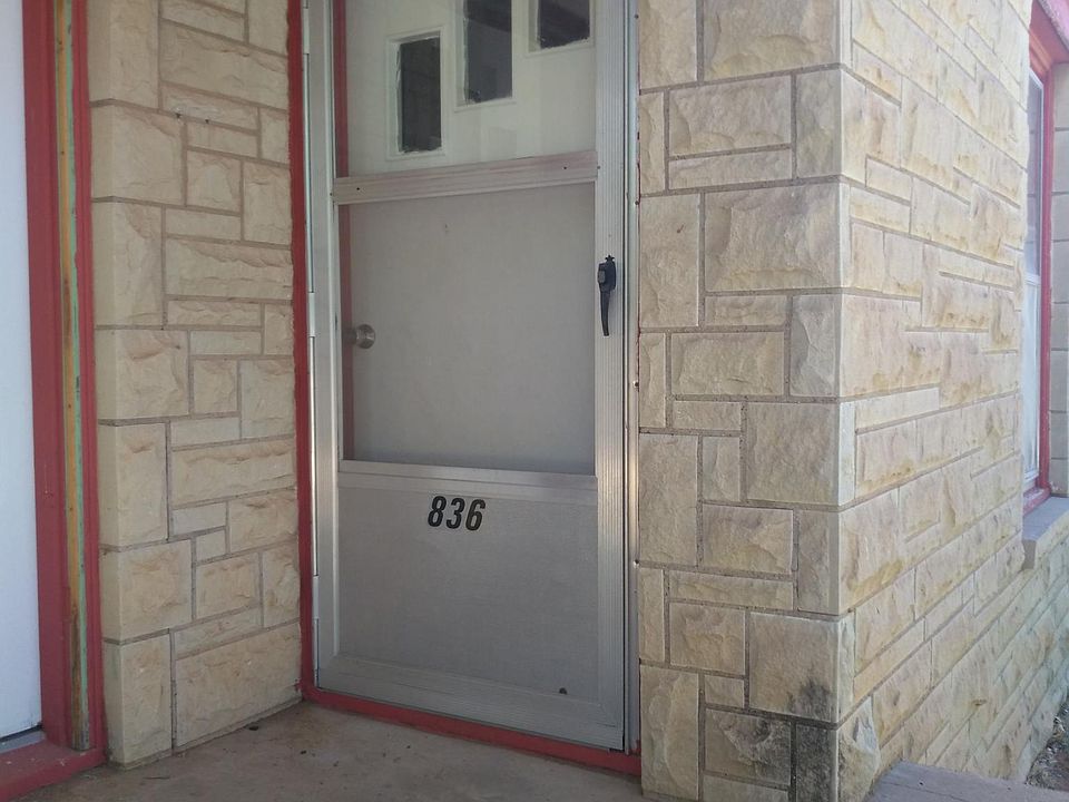 1st image of 836 Chestnut St #836