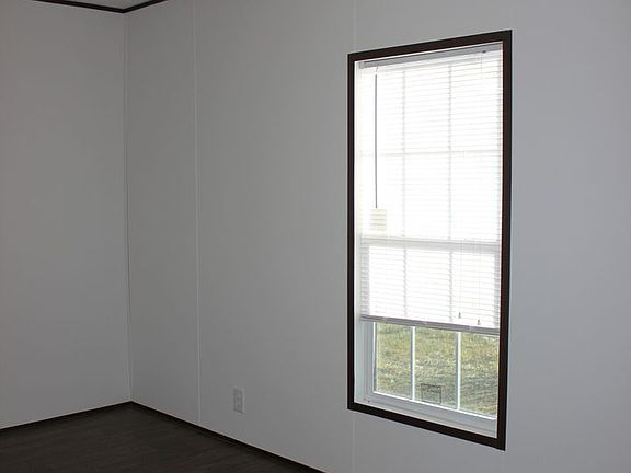 4th image of 6242 Crossroads Ln