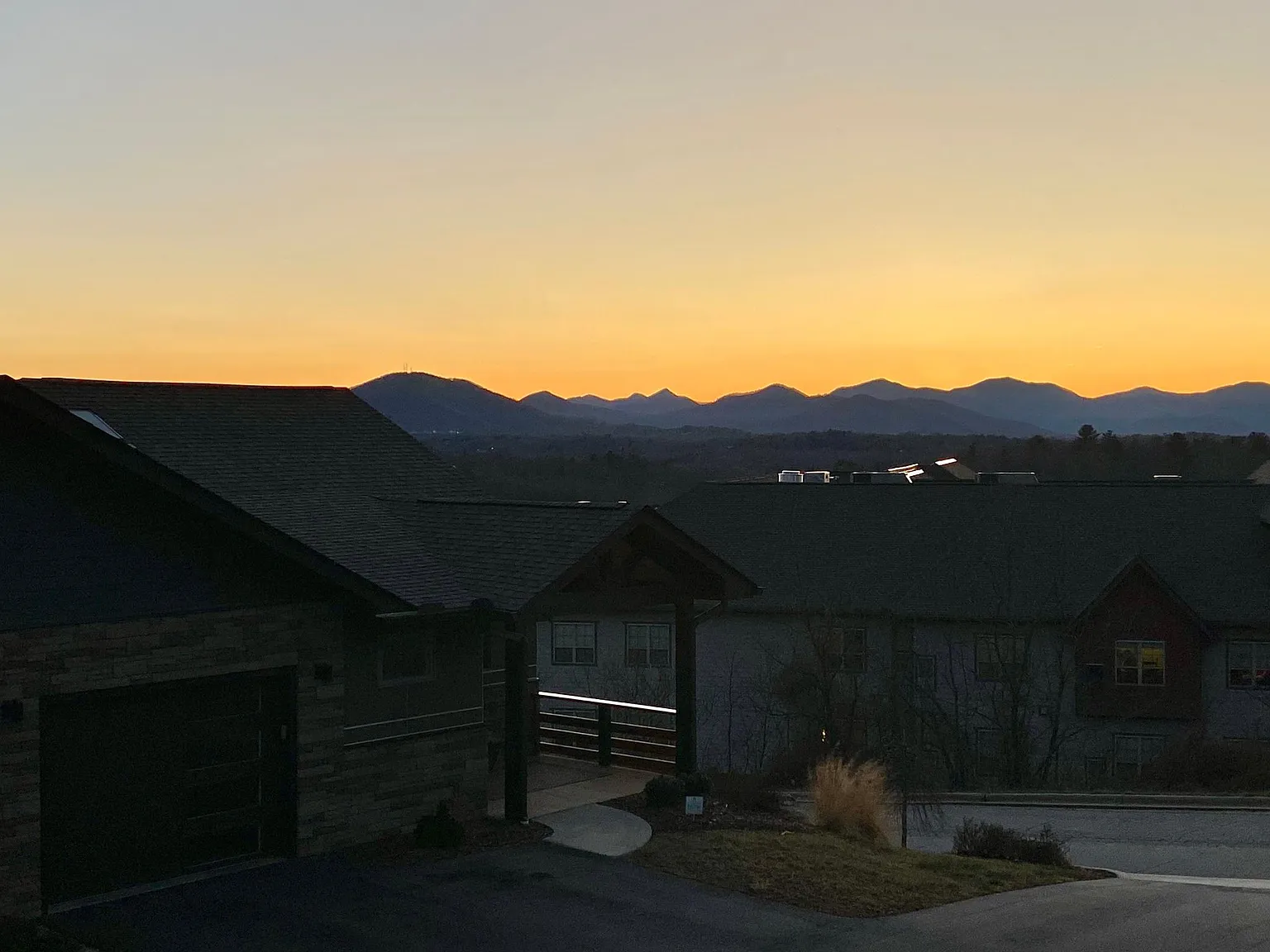 Ava Ln, Asheville — Photo 4