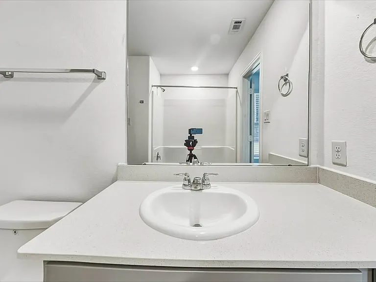22259 Stoney Ravine Dr — Photo 9