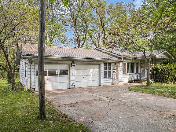 2nd image of 2746 Homer Ave