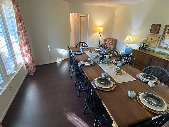 5th image of 1062 Shady Ln