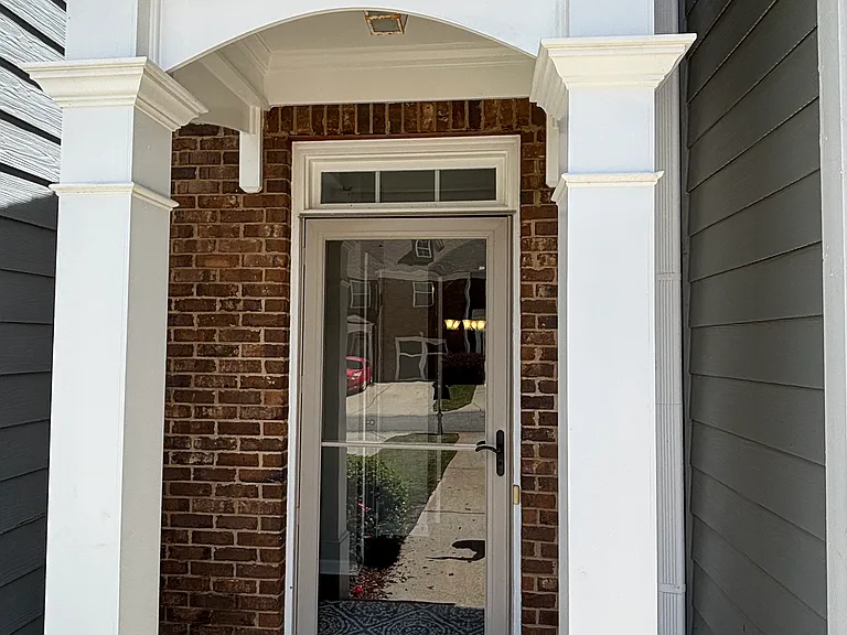 5112 Sherwood Way — Photo 3