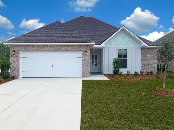 118 Apollo Ave E, Freeport, FL 32439