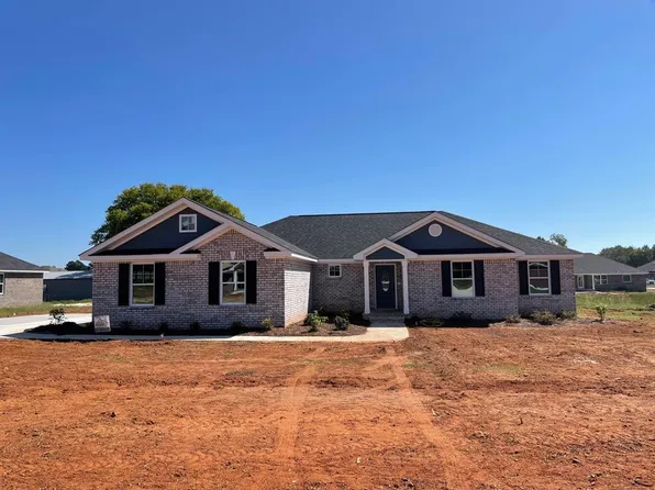 1275 Freeport Dr, Sumter, SC 29154