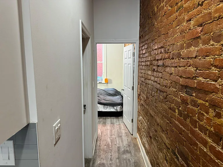 511 6th St NE #1 — Photo 7