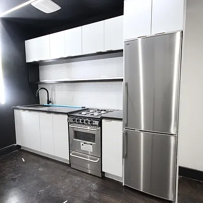 Rented by Nooklyn NYC LLC | media 53